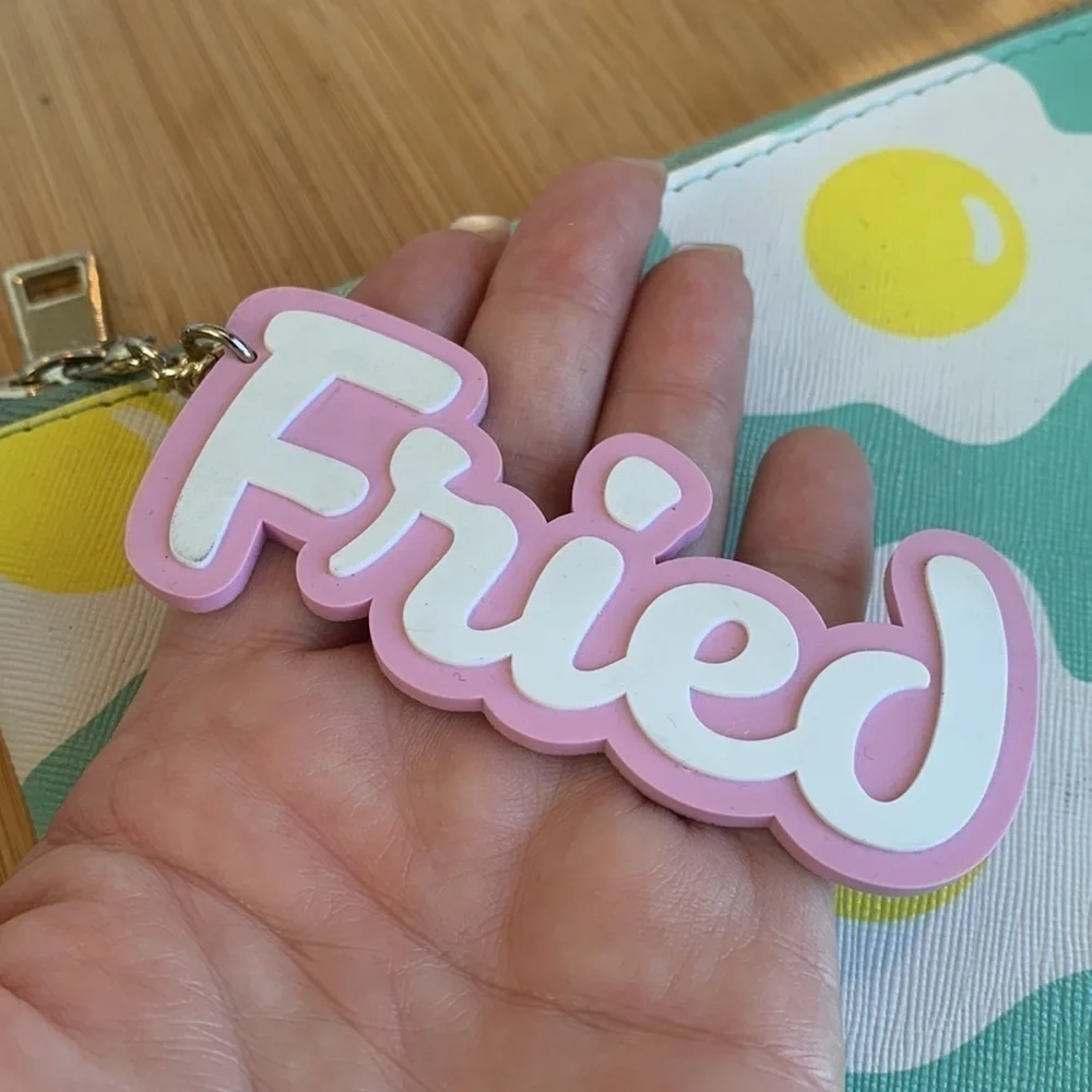 Studio DIY Can’t Clutch This | Fried Egg Zipper Clutch Bag +“Fried” Key Tag